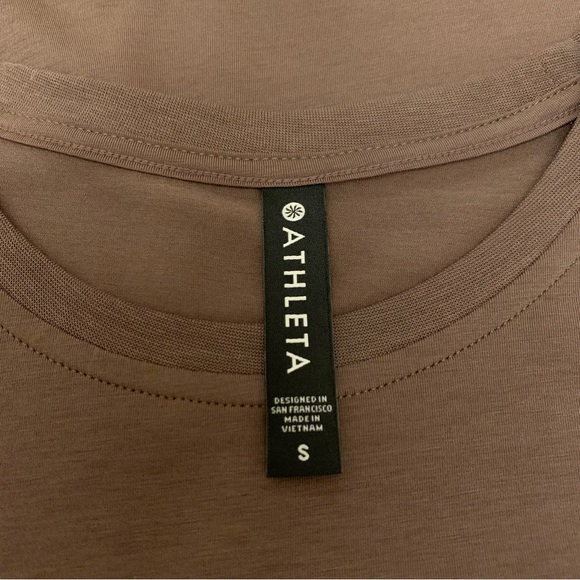 NWOT Athleta Outbound Long Sleeve Top - Picture 6 of 6